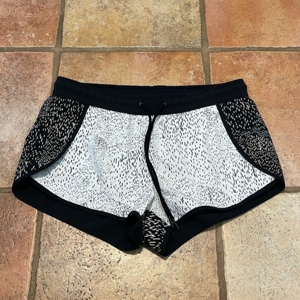 Fabletics shorts size XS